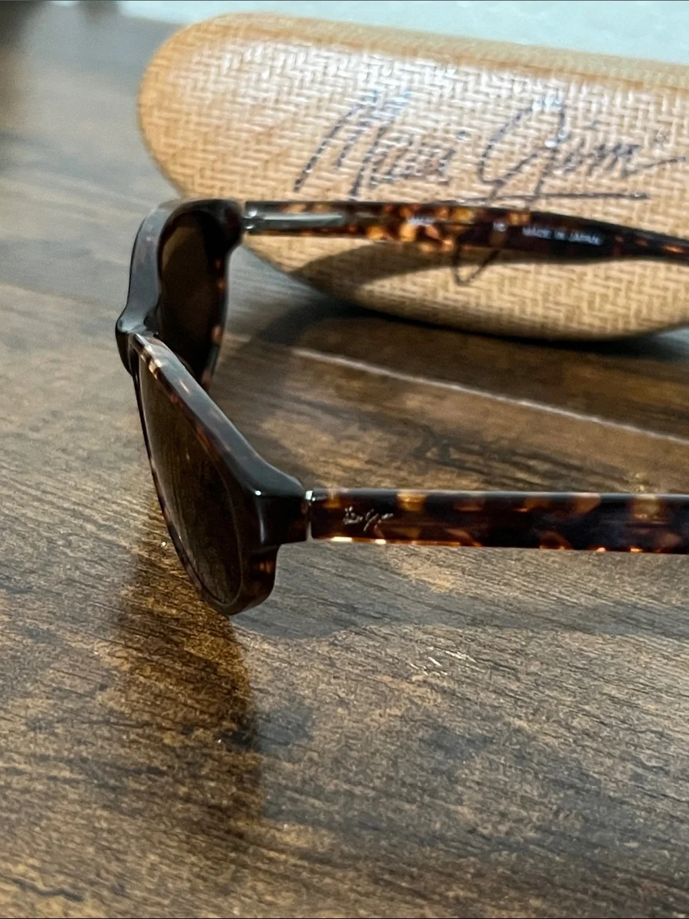 Rare Maui Jim Tortoise Frame Sunglasses with Dark Brown Lenses made in Japan
